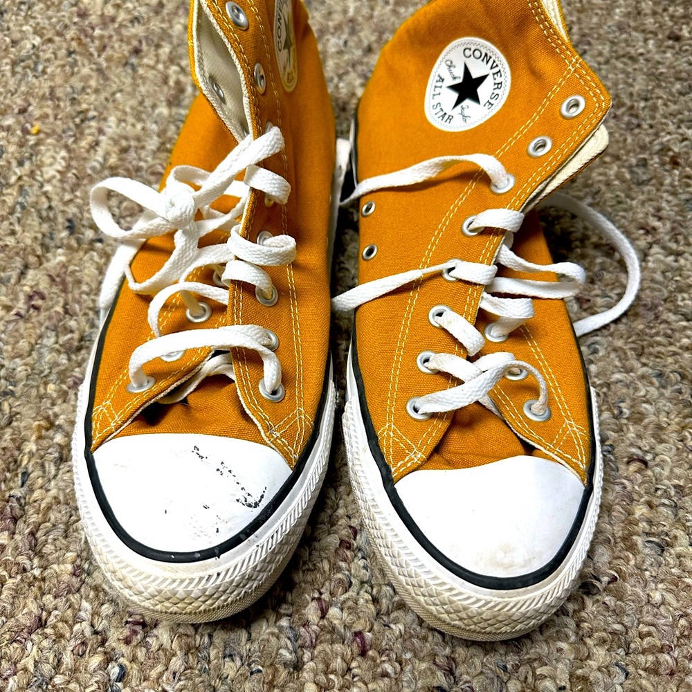 Men 9.5 OR Women 11.5 Gold Hightop sneakers. Super trendy!!